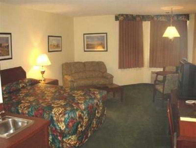 Greenwood Inn & Suites Edmonton Exterior photo